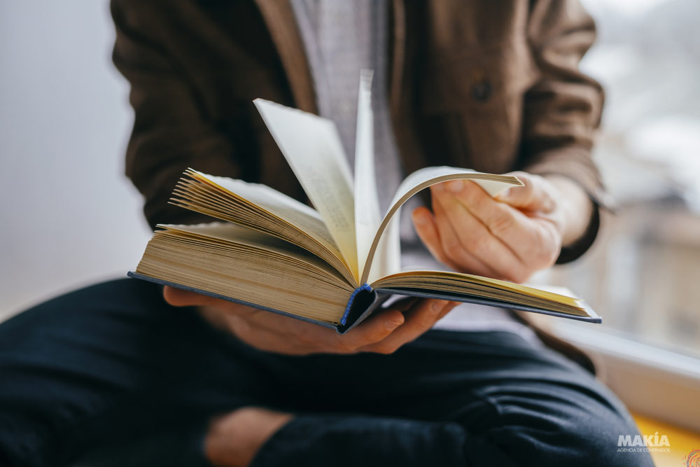 Los libros son a la mente lo que la comida es al cuerpo